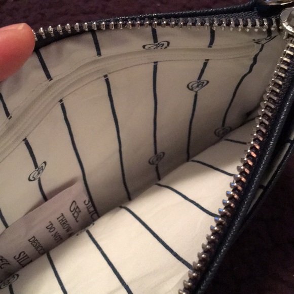 NWT Brighton Summer Heart Mini Bag - Picture 4 of 8